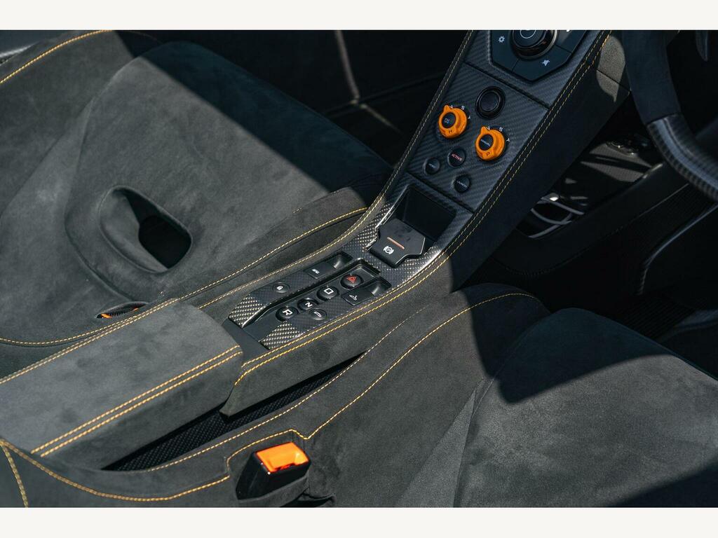 McLaren 675LT Spider Black #31