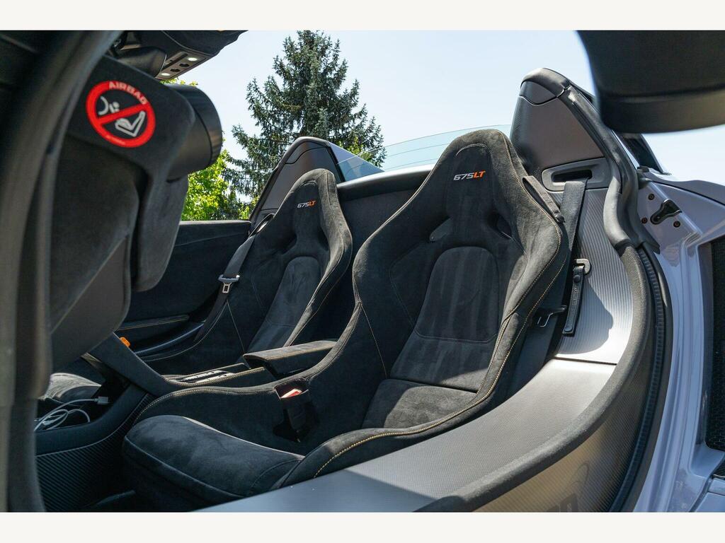 McLaren 675LT Spider Black #28