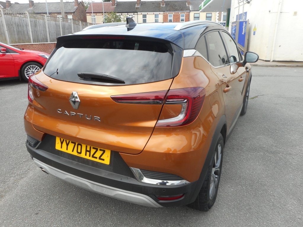 Renault Captur 1.5 S Edition Dci Edc YY70HZZ Orange #3