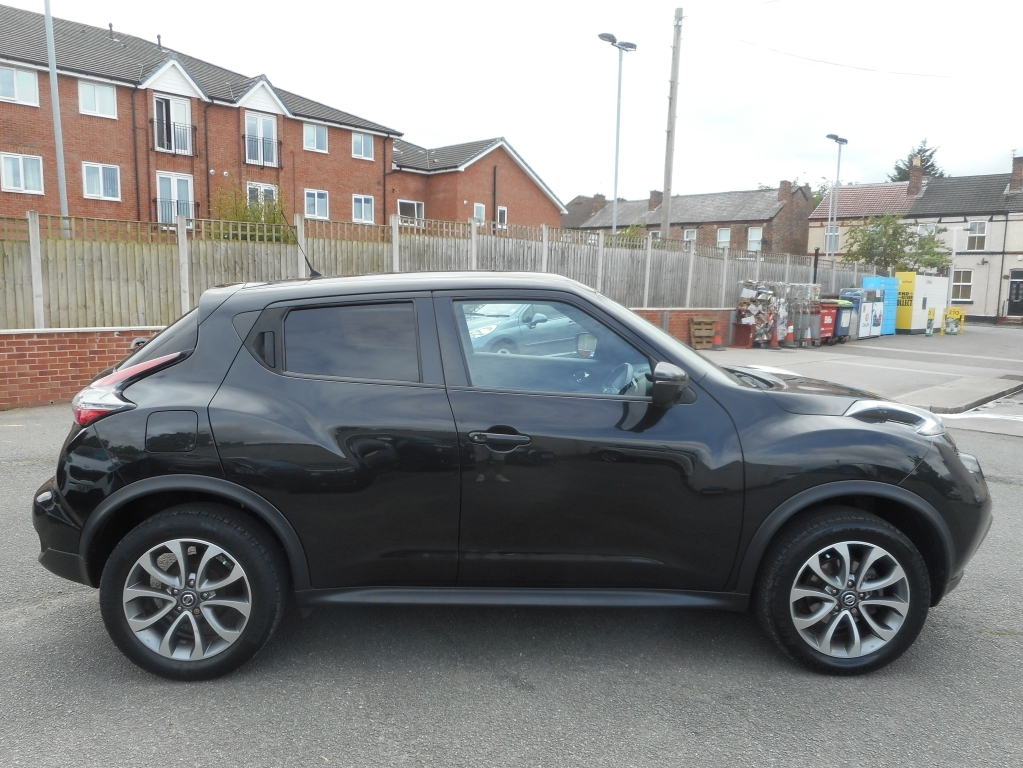 Nissan Juke 1.6 Tekna CU19WDM Black #2