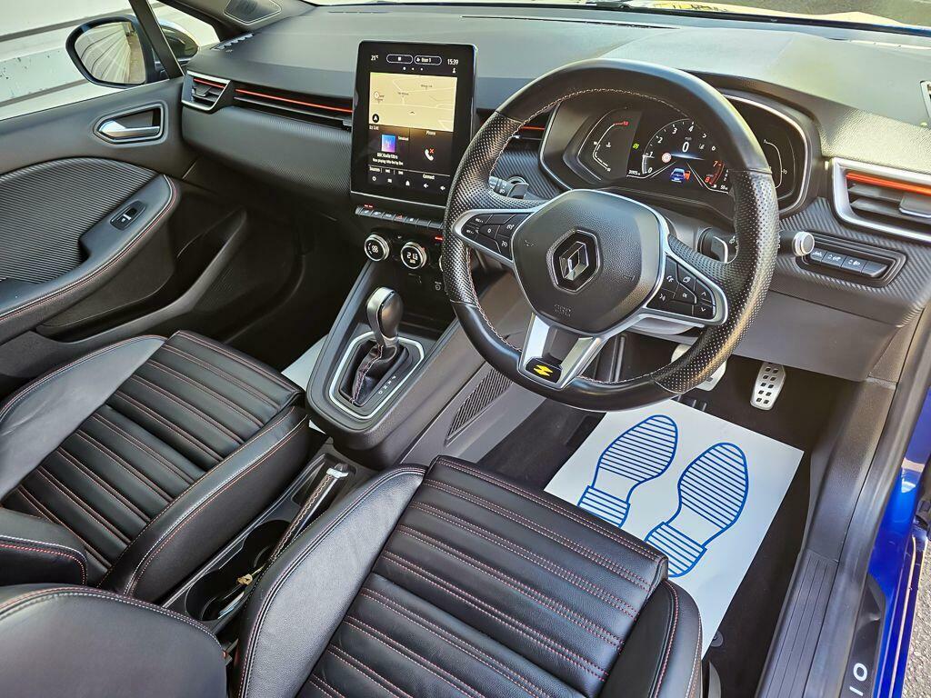 Renault Clio Hatchback Orange #15