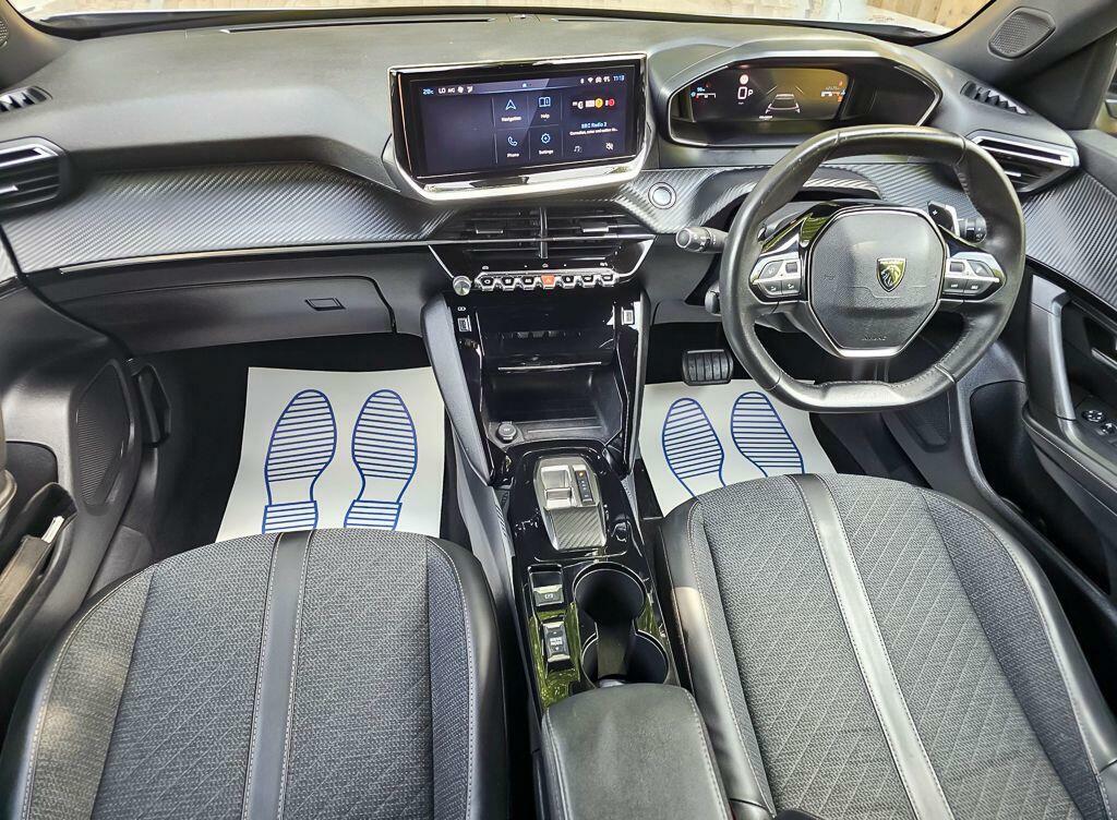 Peugeot 2008 Allure Grey #2