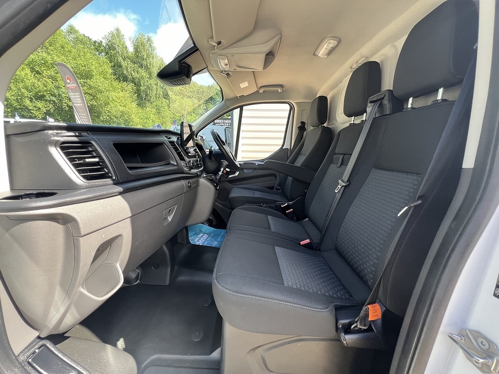 Ford Transit Custom Limited Dcab Van L2 2.0 Ecoblue 185Ps Low Ro Blue #32