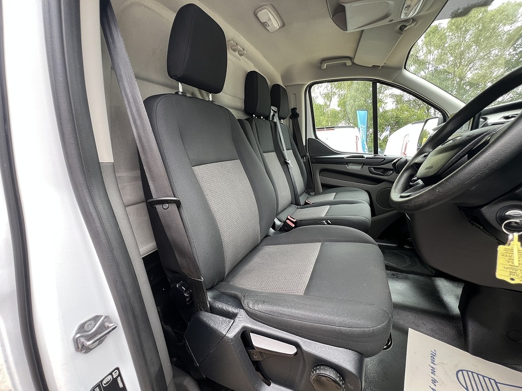 Ford Transit Custom 2.0 290 Ecoblue Trend Panel Van Black #34