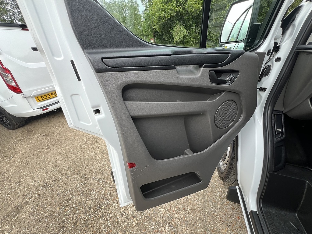 Ford Transit Custom 2.0 290 Ecoblue Trend Panel Van Black #28