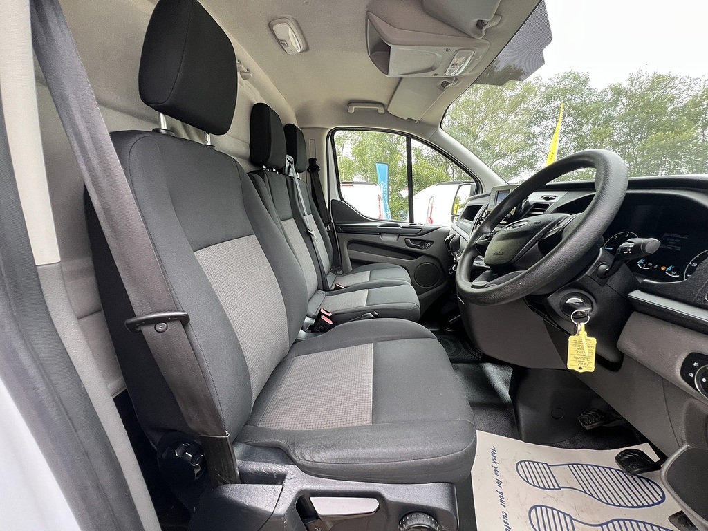 Ford Transit Custom 2.0 290 Ecoblue Trend Panel Van Black #33