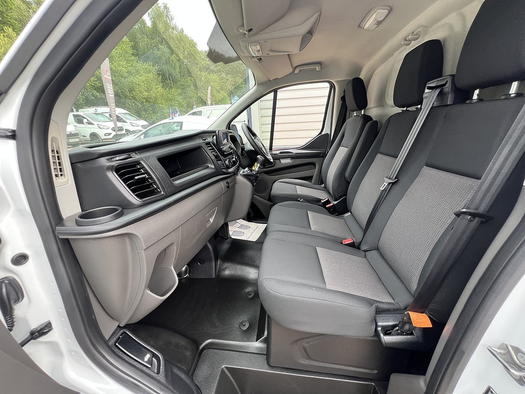 Ford Transit Custom 2.0 290 Ecoblue Trend Panel Van Black #29