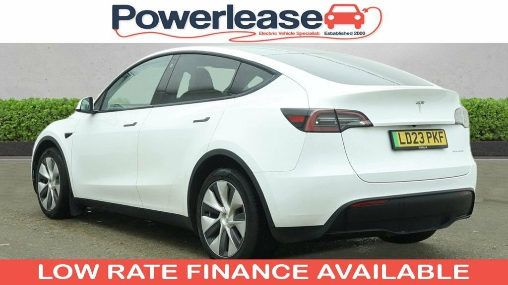 Tesla Model Y Suv LD23PKF White