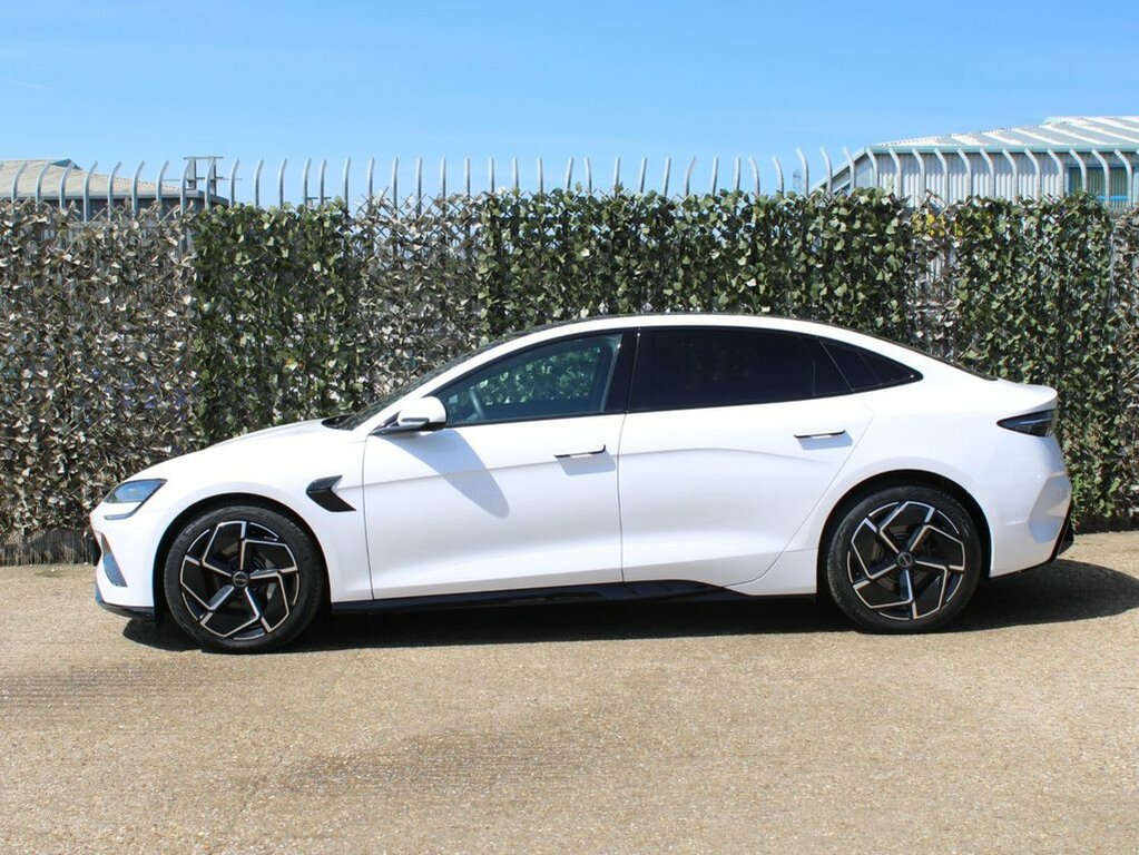 Byd Seal Saloon White #6