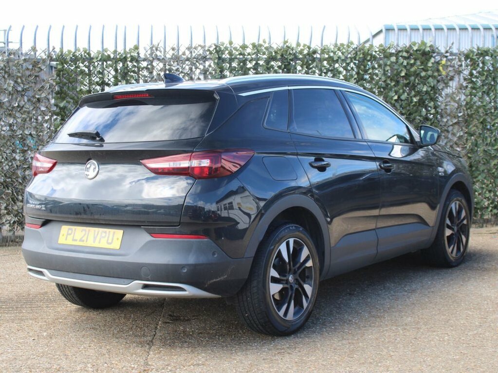 Vauxhall Grandland X 1.5L Griffin Edition Black #4