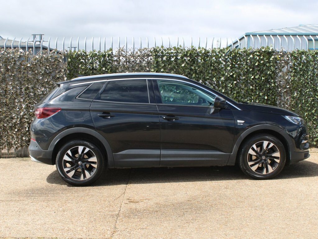 Vauxhall Grandland X 1.5L Griffin Edition Black #5