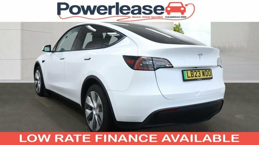 Tesla Model Y Rwd 299 Ps Black #2