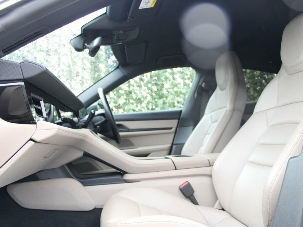 Porsche Taycan Performance Plus 93.4Kwh Saloon Black #12