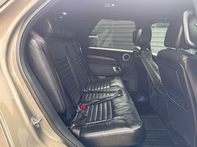 Land Rover Discovery Suv Black #16