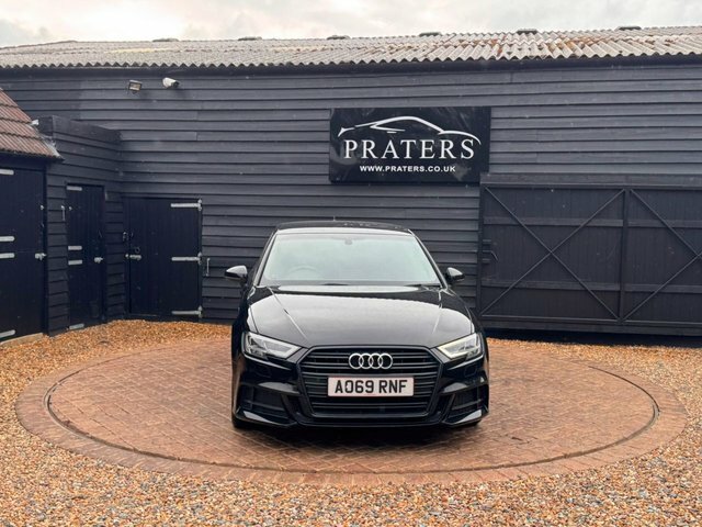 Audi A3 Black Edition 35 Tfsi  #2