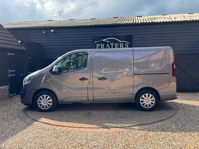 Vauxhall Vivaro Cdti 2700 Biturbo Ecoflex Grey #6