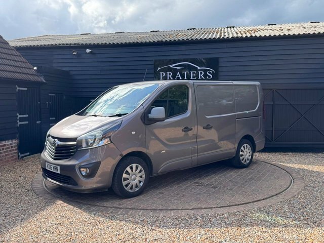 Vauxhall Vivaro Campervan 201616 Silver #19