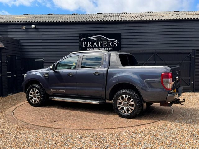 Ford Ranger Wildtrak 4X4 Double White #24