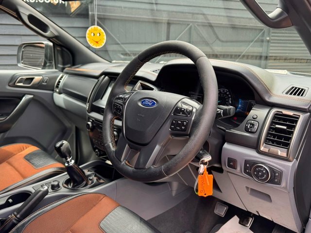 Ford Ranger Wildtrak 4X4 Double White #9