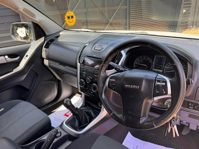 Isuzu D-Max Pickup 1.9 Td Blade 4Wd Euro 6 201717 Black #11