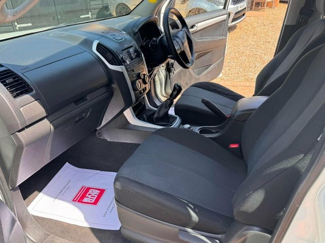 Isuzu D-Max Pickup 1.9 Td Blade 4Wd Euro 6 201717 Black #13