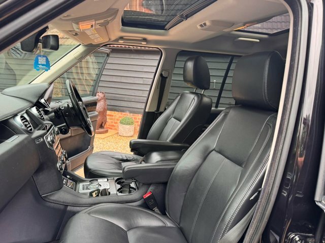 Land Rover Discovery 4 Sdv6 Hse Black #11