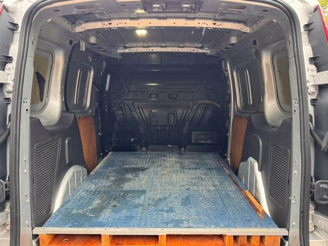 Ford Transit Connect Connect Connect 1.6 200 Pv 74 Bhpfinance Availa Silver #11
