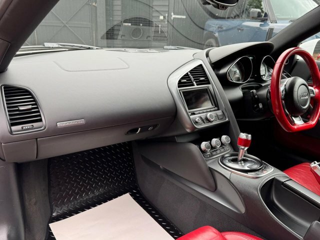 Audi R8 4.2 Quattro 6 Speed Only 40K Miles Black #7