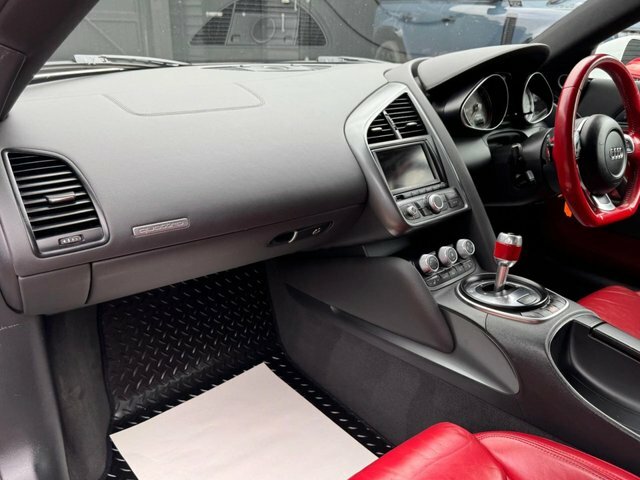 Audi R8 4.2 Quattro 6 Speed Only 40K Miles Black #9