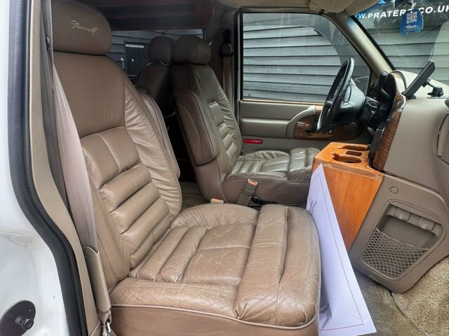 Chevrolet Astro Day Van 4.3 V6 RG51KFU White #6