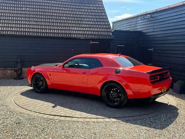 Dodge Challenger #8
