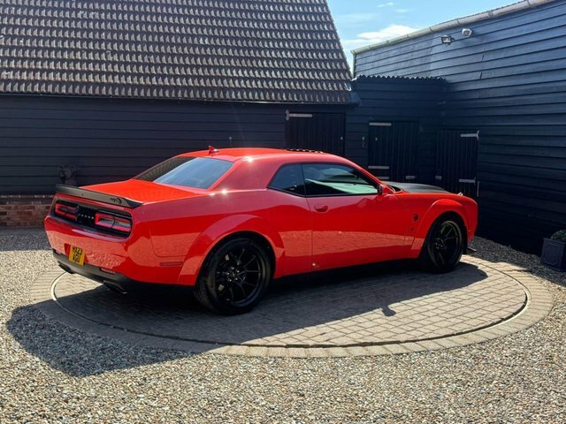 Dodge Challenger #7