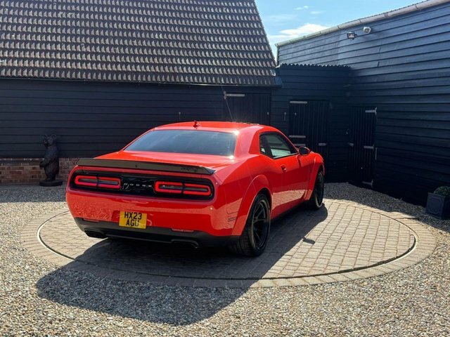 Dodge Challenger #42