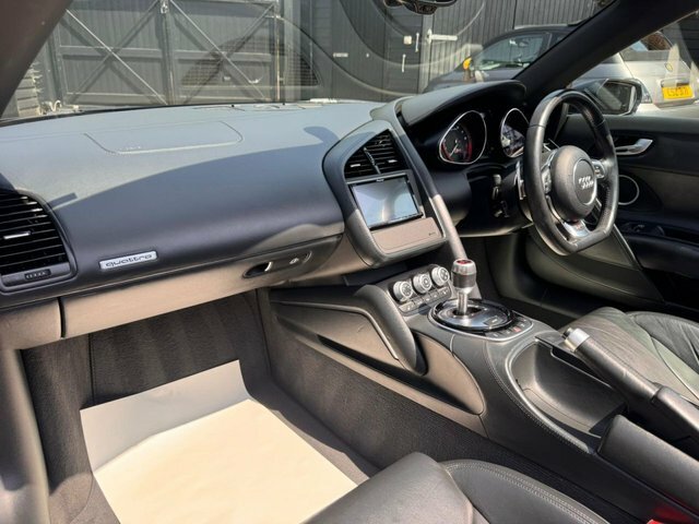 Audi R8 5.2 Fsi V10 Spyder 525 S-tronic Quattro Black #9