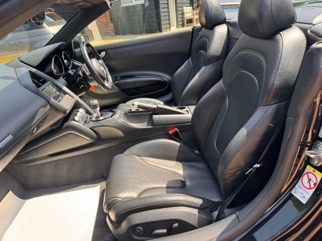 Audi R8 5.2 Fsi V10 Spyder 525 S-tronic Quattro Black #8