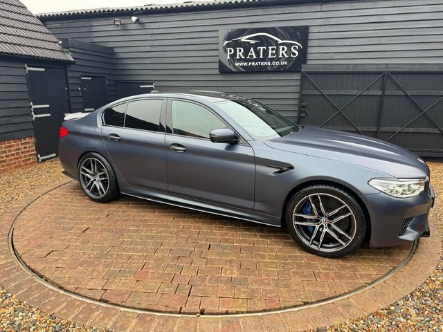 BMW M5 Saloon 4.4 M5 Saloon - Lovely Two Tone Leather A Blue #65
