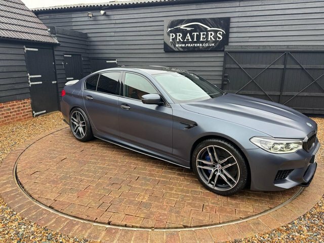 BMW M5 Saloon 4.4 M5 Saloon - Lovely Two Tone Leather A Blue #33