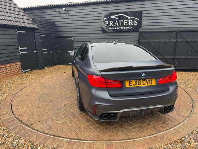 BMW M5 Saloon 4.4 M5 Saloon - Lovely Two Tone Leather A Blue #52