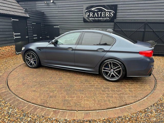BMW M5 Saloon 4.4 M5 Saloon - Lovely Two Tone Leather A Blue #51