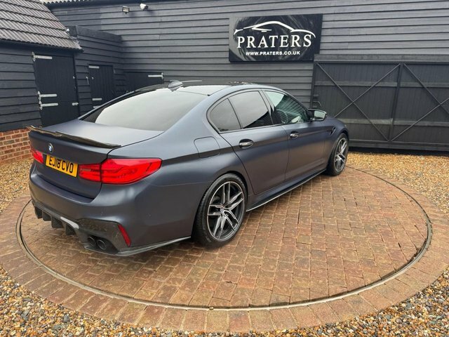BMW M5 Saloon 4.4 M5 Saloon - Lovely Two Tone Leather A Blue #56