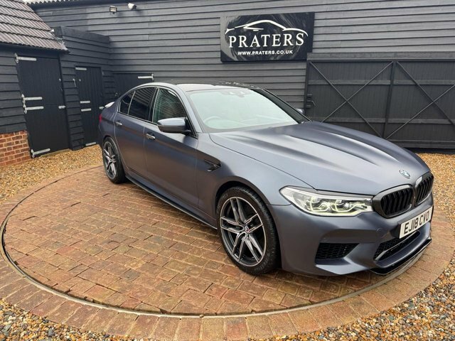 BMW M5 Saloon 4.4 M5 Saloon - Lovely Two Tone Leather A Blue #27