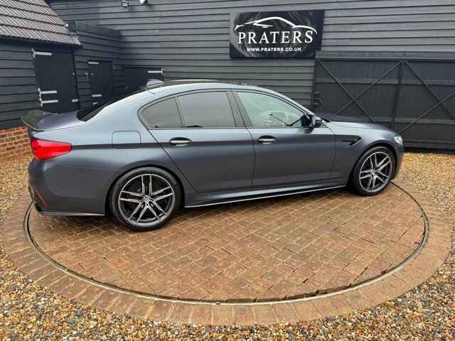 BMW M5 Saloon 4.4 M5 Saloon - Lovely Two Tone Leather A Blue #38