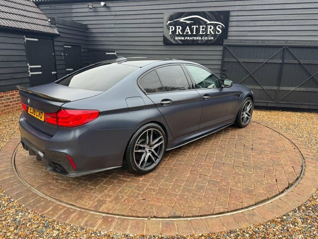 BMW M5 Saloon 4.4 M5 Saloon - Lovely Two Tone Leather A Blue #57