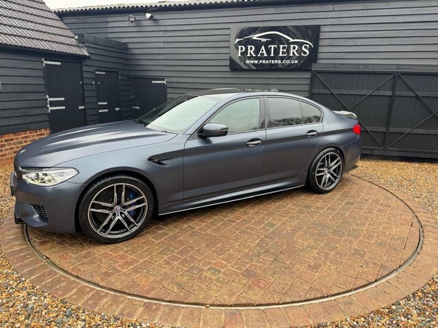 BMW M5 Saloon 4.4 M5 Saloon - Lovely Two Tone Leather A Blue #44