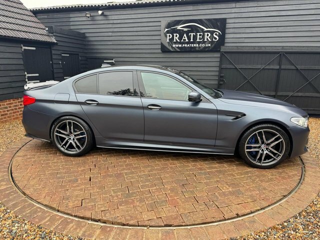 BMW M5 Saloon 4.4 M5 Saloon - Lovely Two Tone Leather A Blue #60