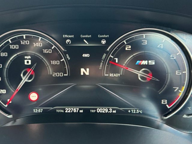 BMW M5 Saloon 4.4 M5 Saloon - Lovely Two Tone Leather A Blue #12