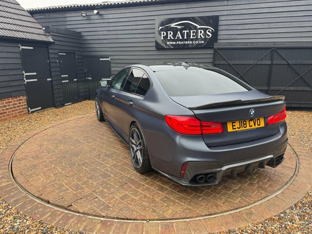 BMW M5 Saloon 4.4 M5 Saloon - Lovely Two Tone Leather A Blue #49