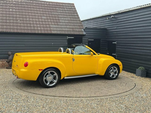 Chevrolet SSR V8 Ls2 KT54UXZ Yellow #4