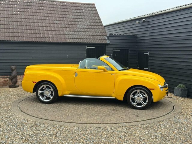Chevrolet SSR V8 Ls2 KT54UXZ Yellow #2