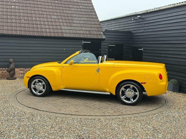 Chevrolet SSR V8 Ls2 KT54UXZ Yellow #3